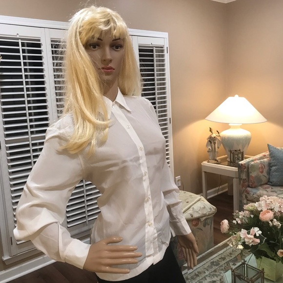 LIGHT & FUN ADORABLE SHIRT IN EXCELLENT CONDITION - Picture 2 of 6